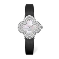 ساعة فان نسائية