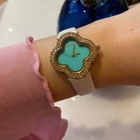 ساعة نسائية FAN بيضاء