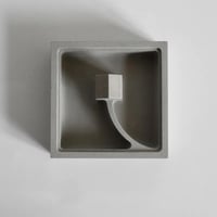 حديقة مصغرة أسمنتية