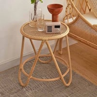 طاولة جانبية من قصب الراتان الطبيعي - اثاث ريفي