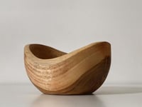 صحن مكسرات فاخر - خشب طبيعي