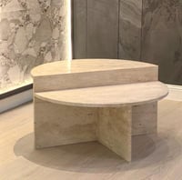 طاولة قهوة ترافرتين