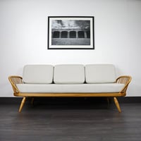 أريكة خشب - ثلاث مقاعد