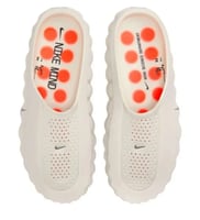 Nike Mind 001