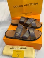 حذاء LV ( رسمي )