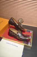 حذاء LV بني لماع( رسمي )