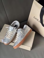 Golden Goose )