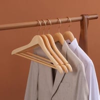 علاقة ملابس خشبية رجالية فنندقية