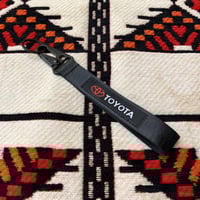 ميداليه تويوتا - قماش 2