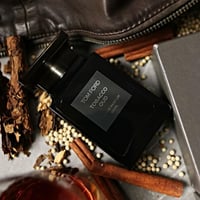 عطر توم فورد عود وود او دو بارفيوم 100 مل