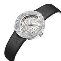 ساعة نسائية جلد لون فضي وأسود مينا فضي تايجر من لا...