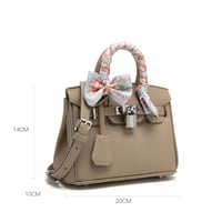 شنطة نسائية لون كاكي من لادون