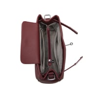 شنطة نسائية لون عنابي من لادون