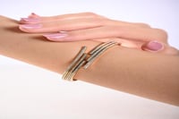 أسوارة نسائية لون ذهبي من لادون