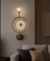 ابليك جداري مودرن ذهبي – 3 إضاءات كريستالية فاخرة...