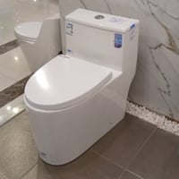 كرسي حمام افرنجي ابيض