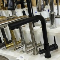 خلاط مطبخ ذهبي + ماء تحليه