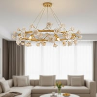 ثريا علاقي ورد فاخرة بتصميم ذهبي عصري – متوفرة بعد...