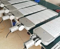 كشاف ليد شوارع 400 واط صناعه ماليزي