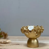 طقم فازة ذهبي 2 قطعة سيراميك بشكل وجه بنت بتاج ورد