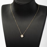 عقد ذهب عيار 18