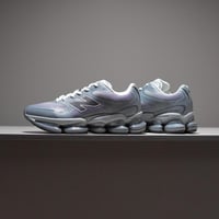 New Balance ABZORB 2000 sneakers