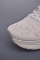 نيوبالانس 1080V13