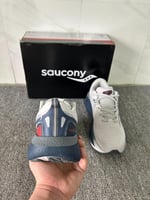 Saucony Men's Triumph 22 Cloud/Navy