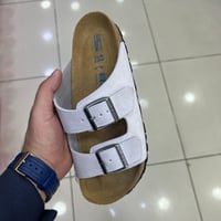 صندل Arizona من BIRKENSTOCK