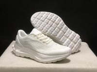 alo yoga runner white/white