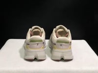 حذاء اون راننج on running cloudrunner2