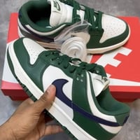 Nike Dunk Low "Gorge Green"