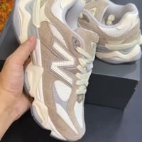 New balance 9060 “ Driftwood”