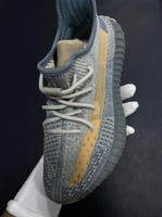 Yeezy 350 v2 "Israfil"