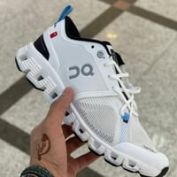 On Running Cloud X 3 shift