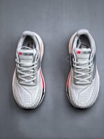 نيوبالانس 1080V14