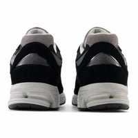 New Balance 2002R GORE-TEX 'Black Grey'