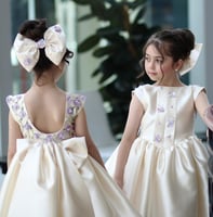 شك يدوي بلون اللافندر الراقي