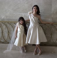 أختيارك الأجمل للعيد ذهبي ورده ع الكتف