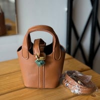 حقيبة يد جذابه !