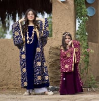 مستوحى من ثوب المسدح التراثي كحلي