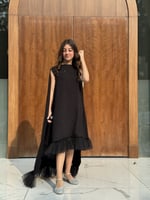 إطلاله فاخره ياللون الأسود