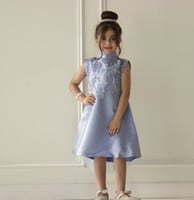 تصميم الفراشات السماوي