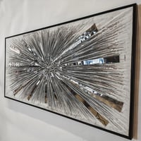 لوحة فضي عصري – تصميم ثلاثي الأبعاد بلمسات مرايا