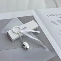 ميدالية شانيل - Chanel
