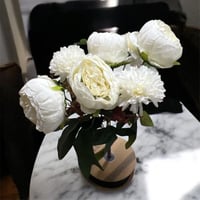 ورد بيوميا مع القرنفل