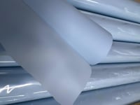 رول تغليف بلاستيك للباقات شفاف 10 ياردة