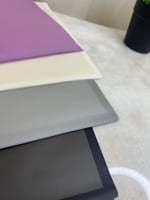 ورق تغليف بلاستك شفاف مع ايطار لون