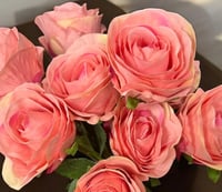 بنش جوري ورد صناعي 9 وردات