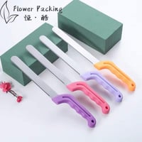 سكين او قاطع فوم احترافي